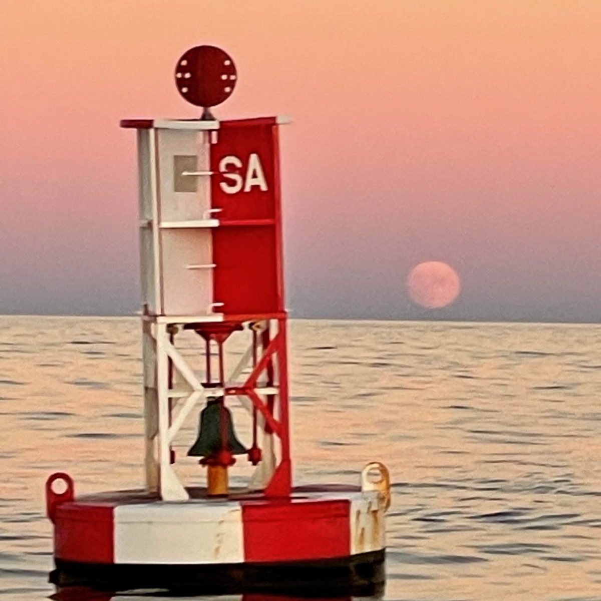 a small boat in a body of water